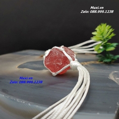 VÒNG CỔ ĐAN DÂY VỚI ĐÁ THẠCH ANH ĐỎ