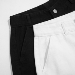 K2010 LOWKEY_QUẦN SHORT KAKI NỮ TRẮNG/ĐEN CHẤT VẢI DÀY DẶN, PHONG CÁCH BASIC