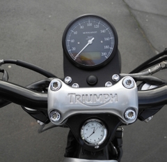 Đồng hồ Motogadget ChronoClassic Triumph , BMW R9T