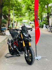 HYPERMOTARD 821 ĐEN