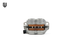 Heo trước Formula 4 piston