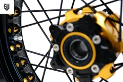 Mâm KINEO Honda CB1000R Neo Sport Đen Vàng