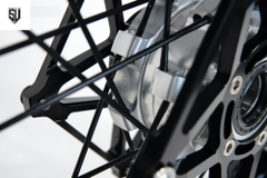 Mâm KINEO Triumph Trident 660 Đen Bạc