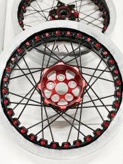 Mâm KINEO Honda CB1000R Neo Sport Đen Đỏ