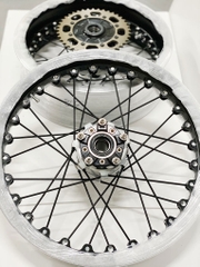 Mâm KINEO Triumph Street Scrambler Đen Bạc