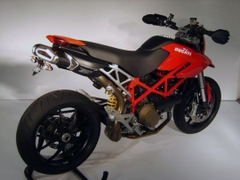 Pô Zard DUCATI HyperMotard 796 - Slip On Penta