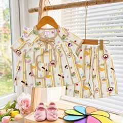 bé gái - tay ngắn quần lửng lớn