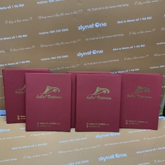 Thiết kế tinh tế - Menu bìa da đỏ đinh tán trong in Uv logo sắc nét -  Hello Viet Nam