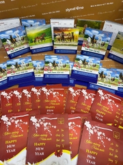 Lịch Bàn + Túi Đựng XKLD Hoài An _ Thiết Kế Tận Tâm từ Skynet One