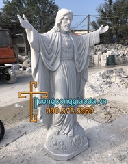 Tượng Chúa Cứu Thế Bằng Đá Cẩm Thạch Nguyên Khối Cao 2m2