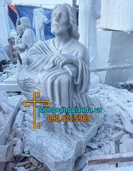 Tượng Chúa Giesu Cầu Nguyện Bằng Đá Cẩm Thạch Nguyên Khối