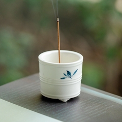 Lư tròn hoa lan vẽ tay