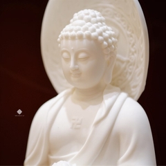Tượng Đức Phật A Di Đà đứng sứ trắng