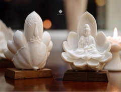 Tượng Quan Âm ngự sen sứ trắng mini
