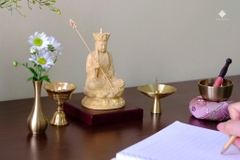 Góc an Địa Tạng Bồ Tát gỗ hoàng dương