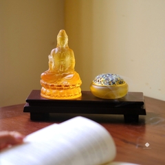Góc an Quan Âm Bồ tát lưu ly vàng