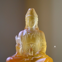 Góc an Quan Âm Bồ tát lưu ly vàng