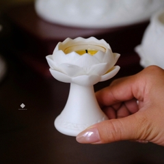 Ban thờ Ta Bà Tam Thánh sứ trắng