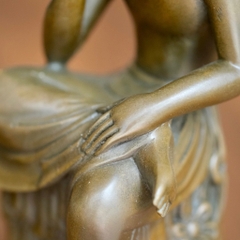 Tượng đồng Di Lặc Bồ tát