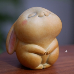 Tượng đồng thỏ vàng