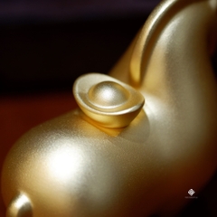 Tượng đồng mạ vàng lộc mã