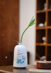 Bình gốm hoa lá vẽ tay 14cm