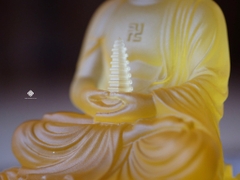 Tượng Đức Phật Dược Sư cầm bảo tháp lưu ly vàng 12.5cm