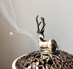 Lư đồng hươu vàng