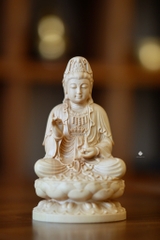 Tượng Quan Âm Bồ tát gỗ hoàng dương lá nhỏ 10cm