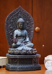 Tượng Đức Phật A Di Đà lưu ly tím kèm đế