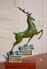 Tượng đồng hươu xanh cát tường