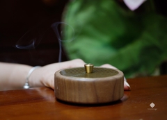 Lư hoa nghiêm gỗ đàn hương tím