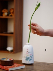 Bình gốm hoa lá vẽ tay 14cm