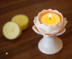 Nến bơ cao cấp 100 viên màu vàng vỏ nhựa - 4h