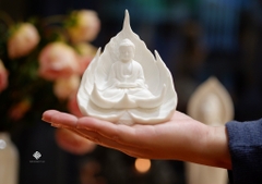 Tượng Phật A Di Đà ngự bồ đề sứ trắng mini