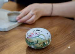 Lư gốm hoa sen vẽ tay
