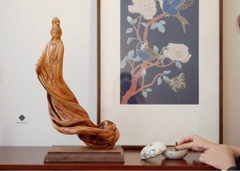 Tượng Quan Âm dòng suối cam lồ lũa nhai bách