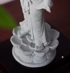 Tượng Quan Âm Bồ tát đá sa thạch 41cm