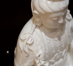 Tượng Bồ tát Quan Âm Liên hoa sứ trắng 41cm
