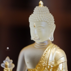 Tượng Đức Phật Dược Sư Liên hoa lưu ly mạ vàng