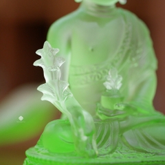 Tượng Đức Phật Dược Sư liên hoa lưu ly xanh lá