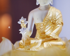 Tượng Đức Phật Dược Sư Liên hoa lưu ly mạ vàng