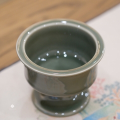 Lư gốm ân lành xanh ngọc