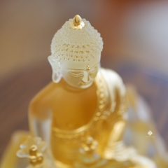 Tượng Đức Phật Dược Sư Liên hoa lưu ly mạ vàng