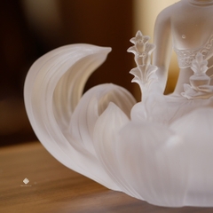 Tượng Đức Phật Dược sư liên hoa lưu ly trắng