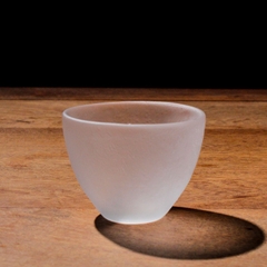 Chén nước thuỷ tinh mờ