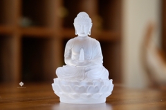Tượng Đức Phật Dược Sư cầm bảo tháp lưu ly trắng 12.5cm