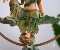 Tượng đồng Quán Tự Tại thuỷ nguyệt