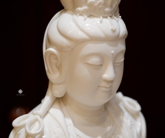 Tượng Bồ tát Quan Âm Liên hoa sứ trắng 41cm