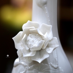 Bình hoa sen sứ trắng 20cm